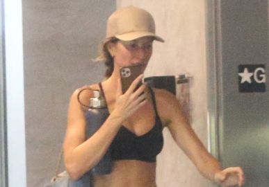 Gisele Bündchen é vista saindo de academia sem aliança, saiba mais!