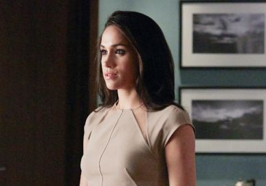 Em volta de <i>podcast</i> após morte da rainha, Meghan Markle dá suposta alfinetada na realeza: - <i>Seja você mesmo, não importando o que qualquer estrutura social lhe diga</i>