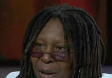 Whoopi Goldberg responde crítica que afirmou que ela usou enchimento para nova personagem: <I>Apenas comente a atuação</I>