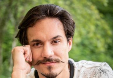 Eliezer publica foto cheio de curativos e choca fãs: <i>Estou lindo?</i>; veja!