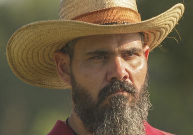 Juliano Cazarré se despede de Alcides na última semana de <I>Pantanal</I>