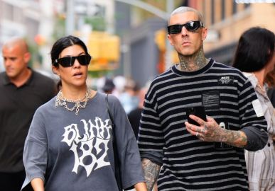 Kourtney Kardashian só deu uma chance para Travis Barker após um empurrãozinho da terapeuta