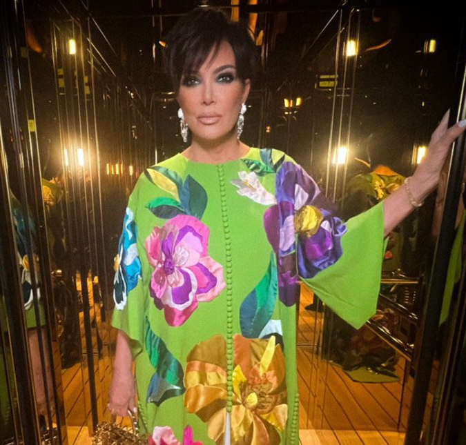 Kris Jenner recebe prêmio pela <I>Forbes</i> e agradece nas redes sociais