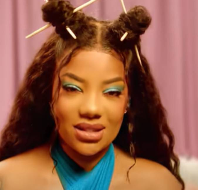 Após ser criticada por preço de ingresso, Ludmilla faz comparação com <i>Paramore</i>