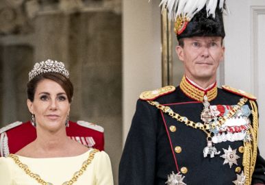 Paixão de príncipe pela cunhada teria iniciado briga na família real dinamarquesa, diz revista