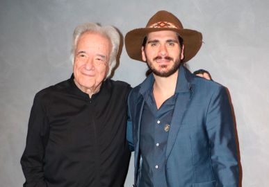 Gabriel Sater revela que fazer <i>shows</i> o ajudou a lidar com o fim de <i>Pantanal: - Fiquei com o coração apertado</i>