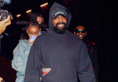 Modelo brasileira assume romance com Kanye West, diz revista