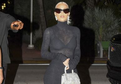 Público vaia Kim Kardashian durante jogo de futebol americano e ela dá a melhor resposta, descubra!