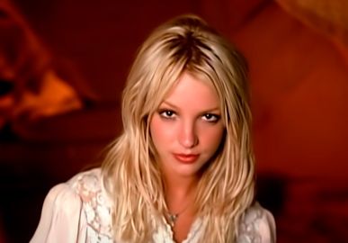 Britney Spears desabafa e relembra tapa no rosto que levou da mãe: <i>Ela me bateu tão forte que eu nunca vou esquecer</i>