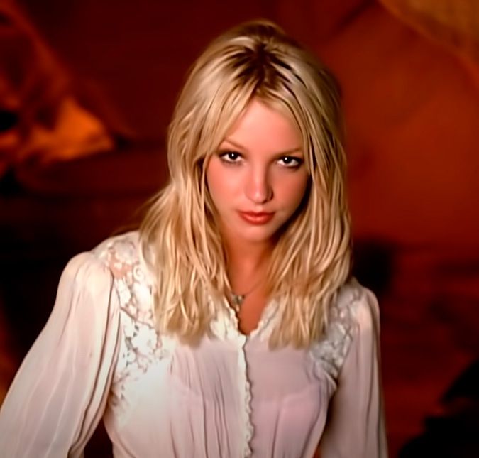 A cantora segue usando as redes sociais para justificar não ter aceito o pedido de perdão de Lynne Spears