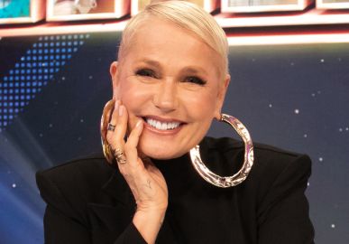 Xuxa posta cliques da primeira casa que comprou e lamenta saudades do seu cãozinho Xuxo: <i>Meu companheiro de vida</i>