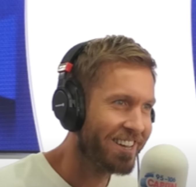 O ex-namorado de Taylor Swift, Calvin Harris, sofreu um acidente de carro enquanto estava a caminho do aeroporto, conforme comunicou na época a equipe de produção do DJ nas redes sociais. O TMZ informou que Harris estava em um Cadillac SUV, em Los Angeles, por volta das 11 horas da noite, quando um outro carro, um new beetle conversível, dirigido por uma adolescente de 16 anos de idade, bateu no carro em que ele estava. A adolescente e mais uma pessoa do veículo foram colocadas para fora do carro com a pancada. Ele teria sofrido lacerações na face, suficientemente graves para que o cantor fosse levado diretamente para o hospital, assim como os passageiros do outro veículo, já que um deles quebrou a bacia. Na época, o DJ cancelou sua agenda de compromissos por algumas semanas e depois voltou ao trabalho normalmente. O ex-namorado de Taylor Swift, Calvin Harris, sofreu um acidente de carro enquanto estava a caminho do aeroporto, conforme comunicou na época a equipe de produção do DJ nas redes sociais. O TMZ informou que Harris estava em um Cadillac SUV, em Los Angeles, por volta das 11 horas da noite, quando um outro carro, um new beetle conversível, dirigido por uma adolescente de 16 anos de idade, bateu no carro em que ele estava. A adolescente e mais uma pessoa do veículo foram colocadas para fora do carro com a pancada. Ele teria sofrido lacerações na face, suficientemente graves para que o cantor fosse levado diretamente para o hospital, assim como os passageiros do outro veículo, já que um deles quebrou a bacia. Na época, o DJ cancelou sua agenda de compromissos por algumas semanas e depois voltou ao trabalho normalmente.