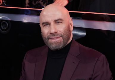 John Travolta posta homenagem para a mãe de seus filhos, veja!