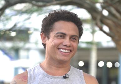 Saudade de <i>Pantanal</i>? Silvero Pereira diverte a <i>web</i> com missa de sétimo dia de Zé Leôncio