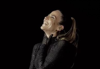 Wanessa Camargo ganha declaração de Dado Dolabella no meio de show; confira