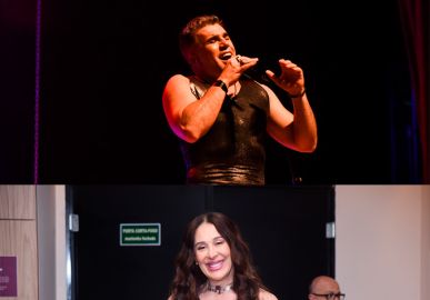 Claudia Raia exibe barrigão durante musical de Jarbas Homem de Mello