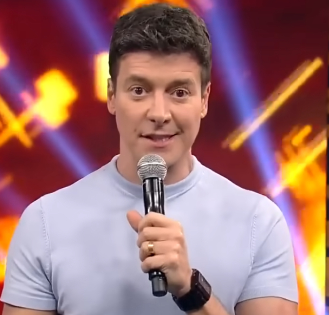Rodrigo Faro aparece com o corpo saradíssimo e recebe chuva de elogios dos fãs