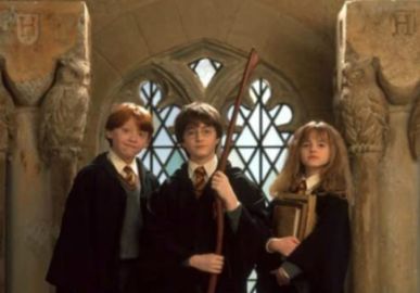 <i>Harry Potter</i> vai estampar moedas no Reino Unido para comemorar os 25 anos do lançamento do primeiro livro