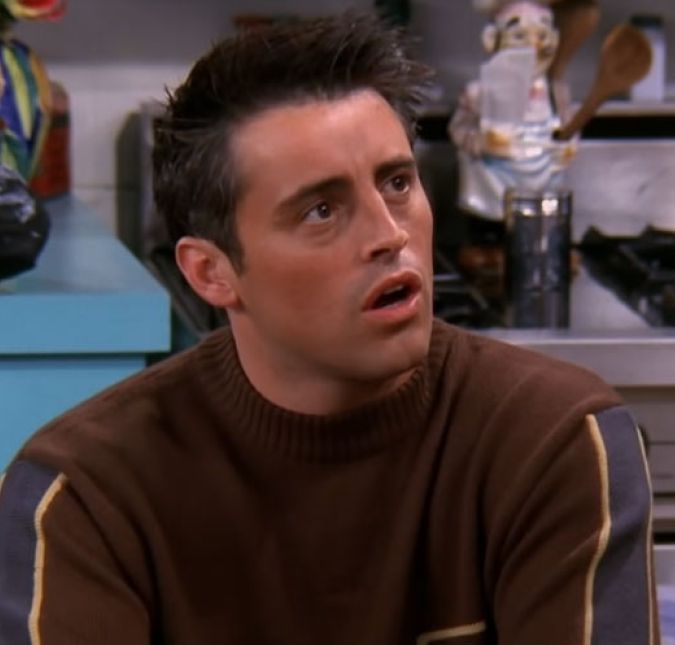 Certa vez, Matt e Jennifer Aniston tiveram que negar que estavam em um relacionamento - e bem na época em que Jen ainda era casada com Brad Pitt! O boato veio à tona quando o pai de Matt, Paul LeBlanc, contou que o filho já teve um namoro de idas e vindas com Jen na época de Friends, insinuando que a atriz havia traído o marido com o colega de cena. O representante de Aniston, então, enviou um comunicado à imprensa internacional dizendo que a história era 100% mentira. Matt também negou a informação.