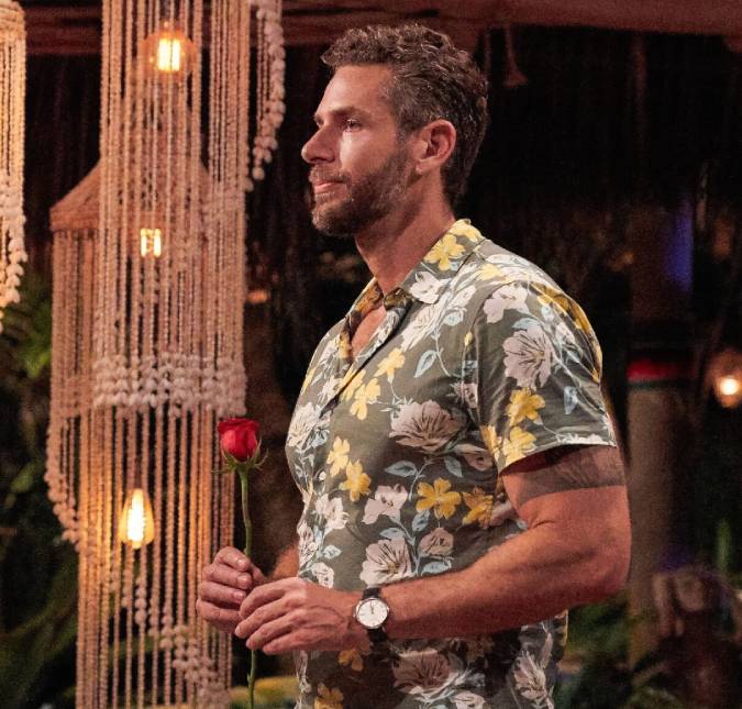 Participante de <I>reality</i> está há quatro meses sem andar após quebrar três ossos do pé e desmaiar no bar