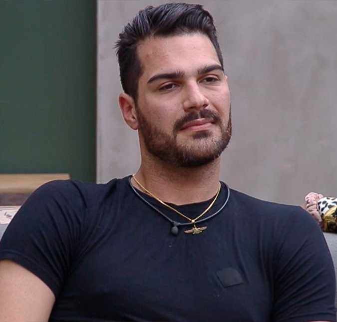 Inconformado, Shayan se pronuncia pela primeira vez após ser expulso de <I>A Fazenda 14</i>