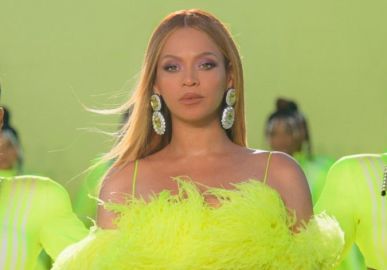 Após Beyoncé confirmar turnê, ingressos são leiloados por 258 mil reais
