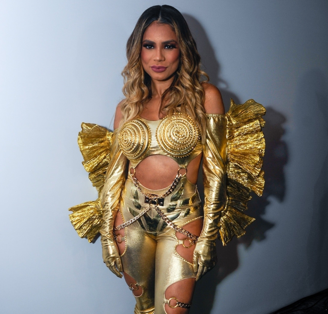 Lexa viaja com a família após anunciar separação de MC Guimê