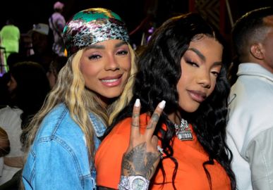 Ludmilla e Brunna Gonçalves arrasam em <I>look</i> para curtir o <I>Resenha do Mumuzinho</i>; veja outros artistas que também marcaram presença