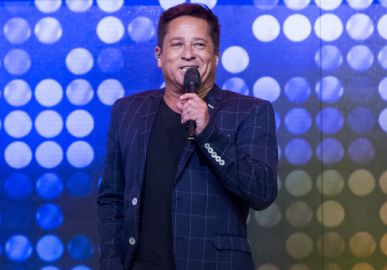 Leonardo celebra chegada de Maria Flor: -<i>Vovô ama</i>