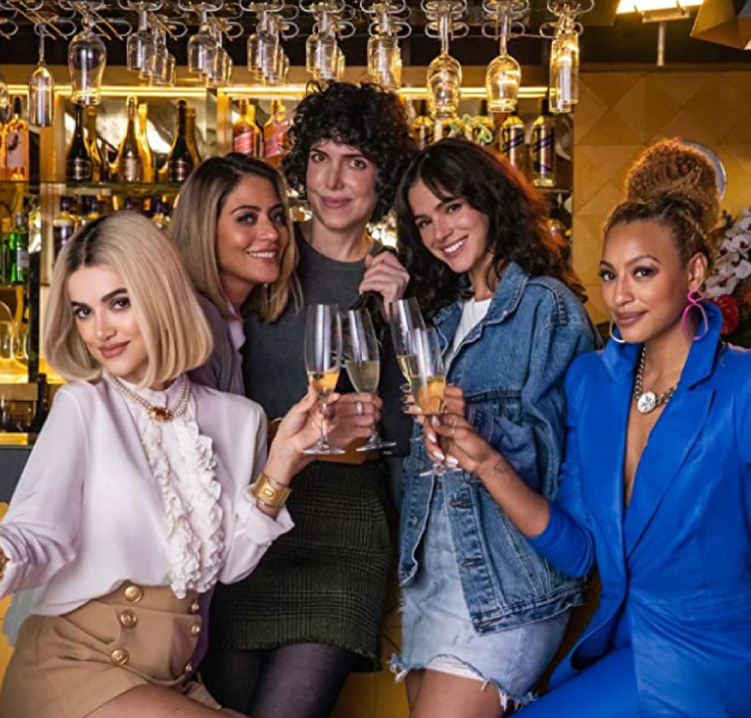 Série <i>Maldivas</i>, estrelada por Bruna Marquezine e Manu Gavassi, é cancelada pela <I>Netflix</i>