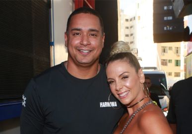Carla Perez e Xanddy comemoram 23 anos juntos: <i>Acredite no amor: vale a pena!</i>
