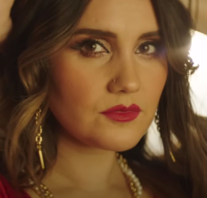 A cantora revelou que estava trabalhando na data da cerimônia