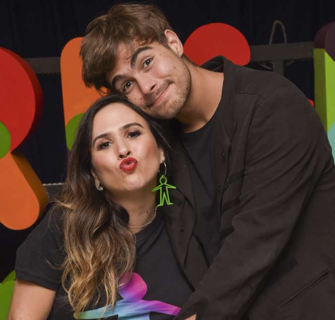 Após chamar Rômulo Estrela de <i>gostoso</i>, Tatá Werneck fala do casamento com Rafa Vitti: <i>Somos um casal com senso de humor</i>