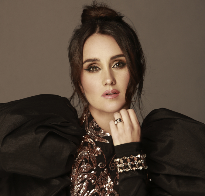Dulce María volta às novelas como protagonista em horário nobre da Televisa