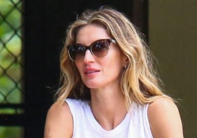 Gisele Bündchen está lidando bem com o divórcio: -<i>Ansiosa para continuar a carreira</i>