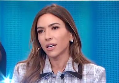 Beijo gay, trem de uniforme, e muito mais... Relembre os maiores micos de Patricia Abravanel!