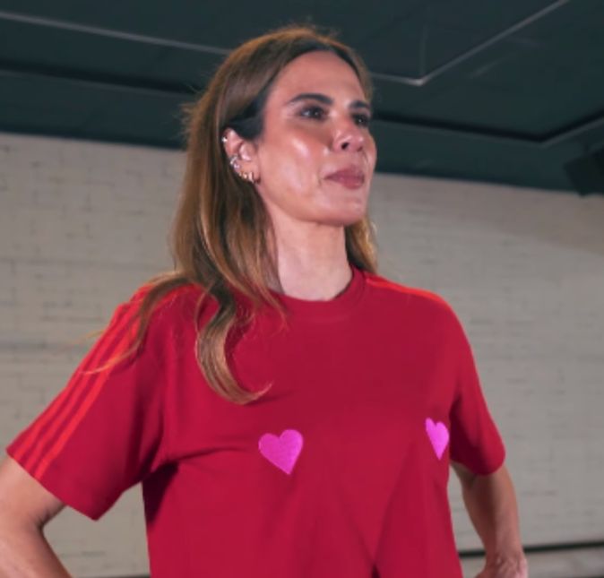 Agora confira a opinião dela sobre envelhecimento: - Eu odeio ficar velha. Acho um saco. Já odiava aos 20. O que tem de bom? O que tem de bom em ficar velho? A cabeça? A ignorância, às vezes, é uma dádiva. Às vezes, você ser muito sábio não é bom e, às vezes, a ignorância é uma dádiva, disparou, em entrevista ao jornal O Dia. Bem sincera, não acha? Agora confira a opinião dela sobre envelhecimento: - Eu odeio ficar velha. Acho um saco. Já odiava aos 20. O que tem de bom? O que tem de bom em ficar velho? A cabeça? A ignorância, às vezes, é uma dádiva. Às vezes, você ser muito sábio não é bom e, às vezes, a ignorância é uma dádiva, disparou, em entrevista ao jornal O Dia. Bem sincera, não acha?