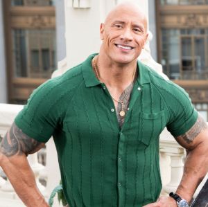 Dwayne Johnson, o The Rock, impressiona fãs com veias saltadas nas