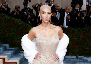 Kim Kardashian revela detalhes do processo de entrar no antigo vestido de Marilyn Monroe: <i>- Ninguém confiou em nós</I>