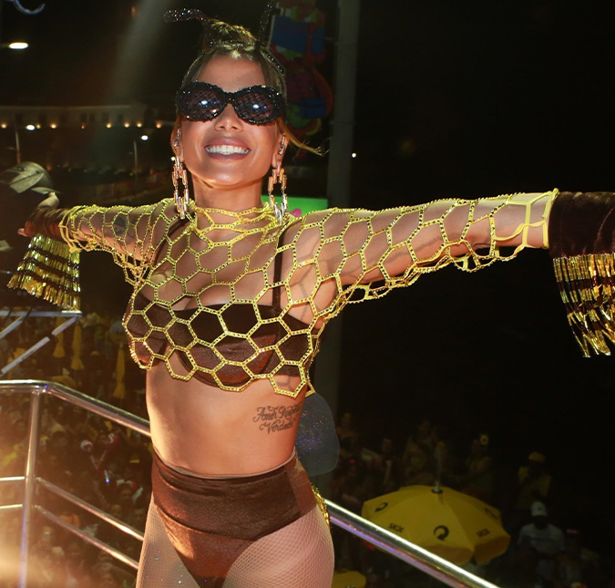 Anitta anuncia lançamento do<I>maior Carnaval de todos os tempos</i>; saiba mais!