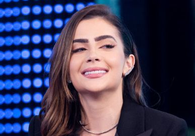 Jade Picon grava vinheta de fim de ano da <i>Globo</i> e comemora: <i>- Feliz demais</i>