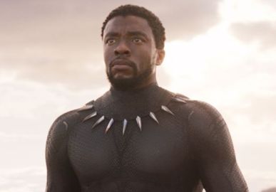 Diretor de <I>Pantera Negra</i> relembra última conversa com Chadwick Boseman e lamenta: <i>Como ele viveu e como ele morreu foi único</i>
