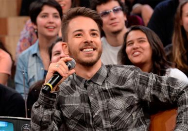 Junior Lima compartilha vídeo dançando e famosos vão à loucura, assista