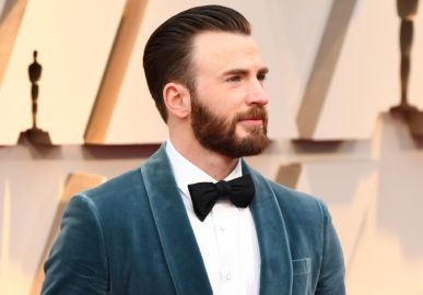 Chris Evans é eleito o homem mais <i>sexy</i> do mundo e agradece: -<i>Minha mãe vai ficar tão feliz</i>