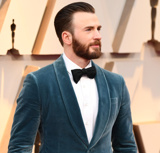 Chris Evans é eleito o homem mais <i>sexy</i> do mundo e agradece: -<i>Minha mãe vai ficar tão feliz</i>