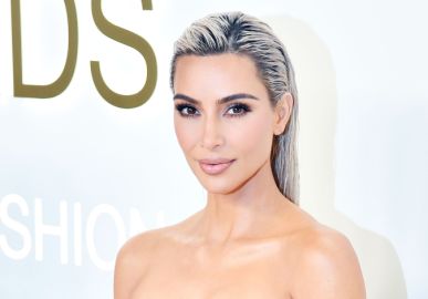 Kim Kardashian revela que passou por mudança radical nos cabelos para o polêmico <i>MET Gala</i> deste ano