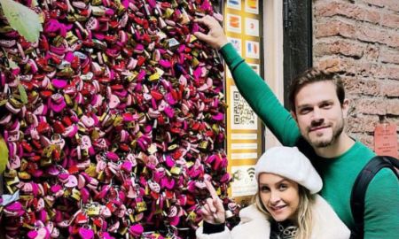 Carla Diaz e Felipe Becari fazem ritual romântico em viagem para Itália; veja os cliques!