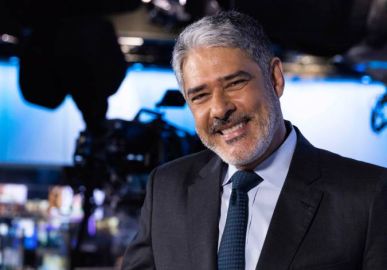 William Bonner anuncia férias e garante que não vai se aposentar