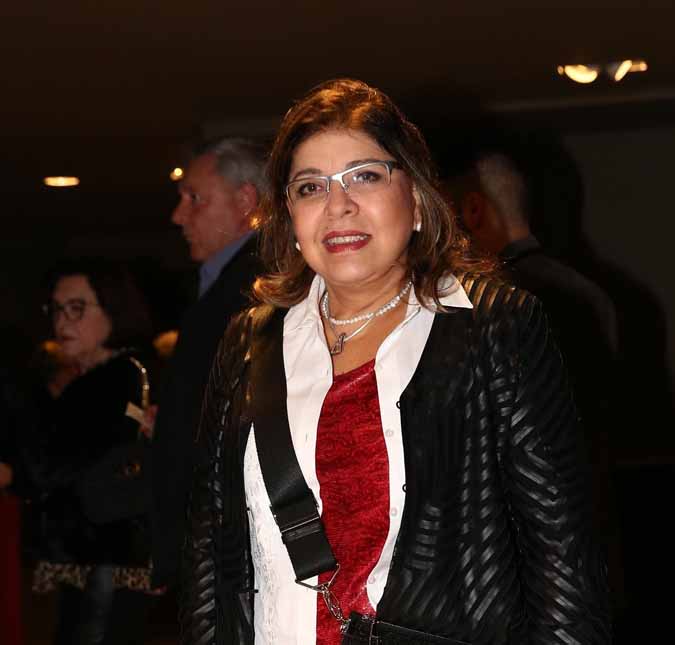 Roberta Miranda faz apelo após ter sua guitarra de estimação furtada