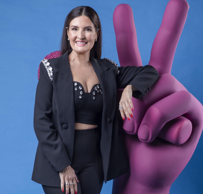 Fátima Bernardes se confunde com resultado de teste de Covid-19 e fãs alertam: <I>Positivado para a miopia também!</i>